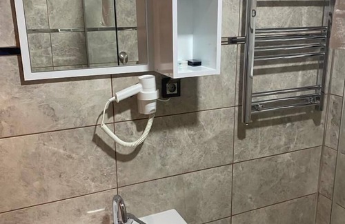 Melikgazi Hotel | Elegant Zumrut Palas Hotel: Guest Rated 9.4/10 & Family Friendly
