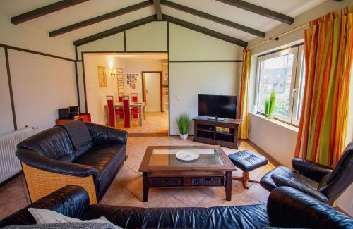 Uttum House | Pet and Child Friendly Stay at Zur alten Mühle