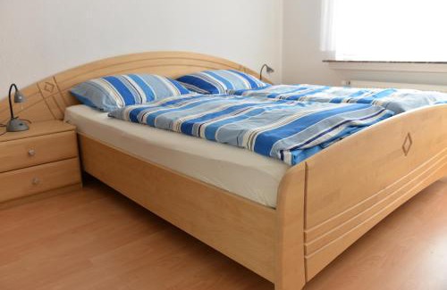 Haseluenne Apartment | Pet-Friendly Retreat at Zur Eiche with Cozy Fireplace