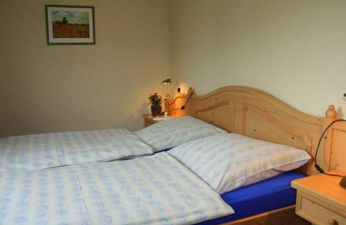 Nahrendorf Apartment | Family-Friendly Hotel Zur-Kirsche with Oceanfront Views