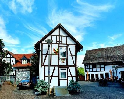 Heringen House | Discover Zur Krone - Pet-Friendly Retreat with Dining