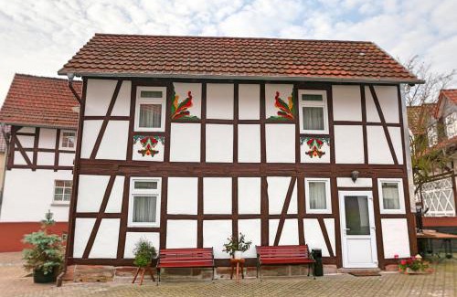 Heringen House | Discover Zur Krone - Pet-Friendly Retreat with Dining