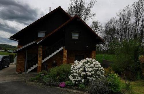 Hildburghausen Apartment | Pet-Friendly Retreat at Zur langen Heide with Top Ratings