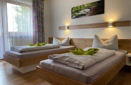 Traitsching House | Family-Friendly Stay at Zur Linde with 8/10 Guest Rating