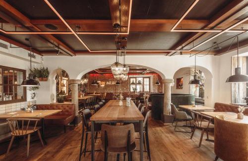 Hartkirchen House | Discover Zur Mühle: Family-Friendly Stay with Dining