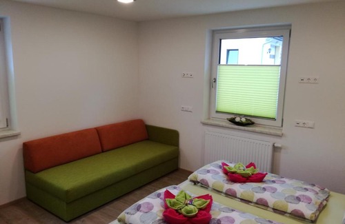 Aich Apartment | Discover Family-Friendly Comfort at Zur Wagnerei