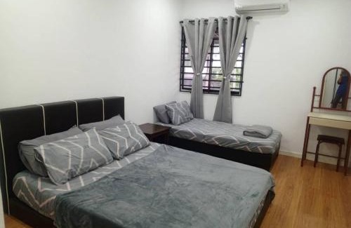 Kampung Bukit Katil House | Relaxing Getaway at ZR Holdfast Homestay Melaka