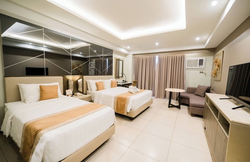 Iloilo Hotel | Explore Zuri Hotel: Pool, Spa & Family-Friendly Amenities