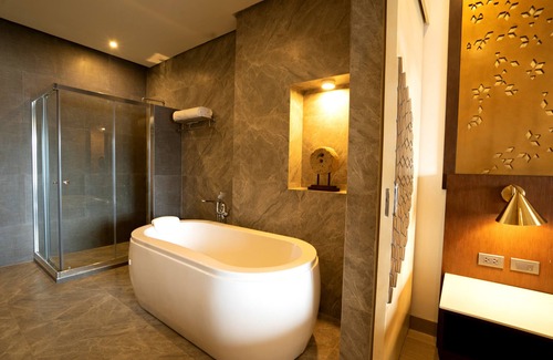 Coron Town Proper Hotel | Experience Zuri Resort: Rated 9.2 with Pool & Spa Amenities