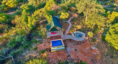 Tsumeb Other | Pet-Friendly ZuriCamp: Tent Zahir with Pool & 9.7/10 Rating