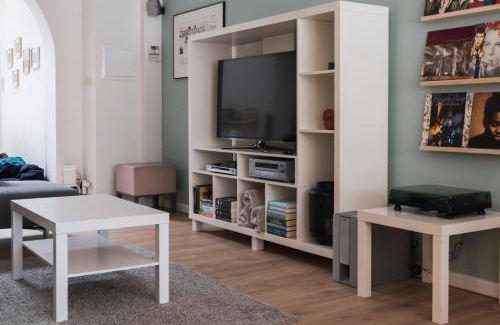 Vogelzang House | Discover Zus of So: Family-Friendly Retreat with Top Ratings