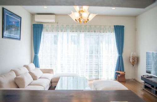 Zushi House | Pet-Friendly Zushi Beach House Near the Shoreline