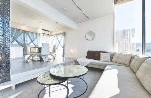 Zushi Villa | Family-Friendly Fun at ZUSHI Funny House – 4-Star Retreat