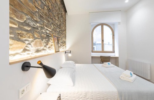 Azpeitia Apartment | Explore Zutabe: Family-Friendly Stay with Top Guest Ratings