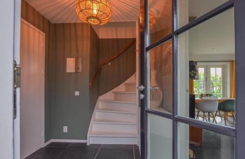 Municipality of Stichtse Vecht House | Family-Friendly Retreat at Zwaan 24-6: Pet Welcome!