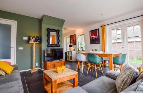 Municipality of Stichtse Vecht House | Family-Friendly Retreat at Zwaan 24-6: Pet Welcome!