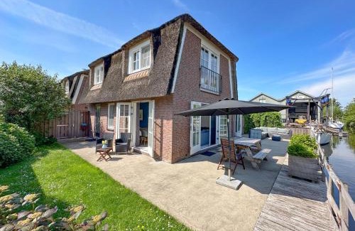 Municipality of Stichtse Vecht House | Experience Zwaan 24-7: Pet and Child-Friendly Retreat