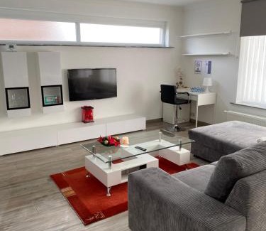 Ertbrugge Apartment | Family-Friendly Stay at Zwarte Arend AirBnB - Rated 9.4/10