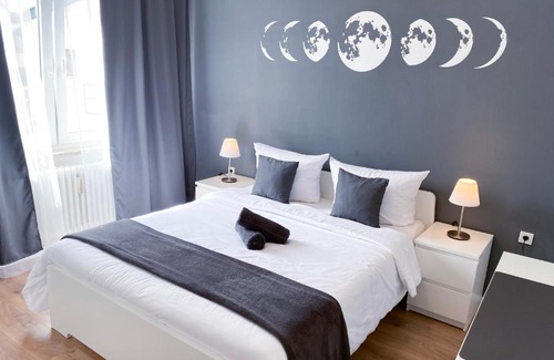 Rhein-Erft-Kreis District Apartment | Group-Friendly Apartments Near Phantasialand in Köln