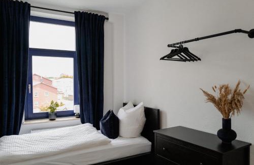 Wismar Apartment | Cozy Retreat: Space for 6 in 4 Bedrooms by Wismarer Hafen