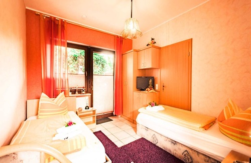 Trassenheide Bed & Breakfast | Cozy Zweibettzimmer at Familiäre Pension & Ferienwohnungen