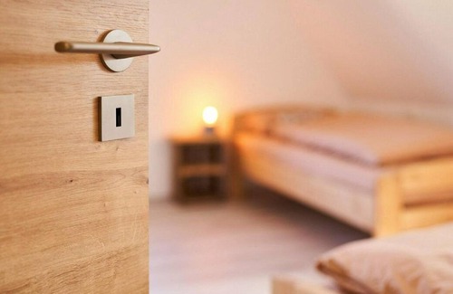 Buhl Apartment | Discover Zwitscherliebe: Ideal Family Retreat with Kitchen