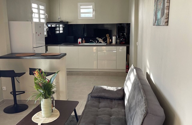 À 5 Minutes des Plages ! Appartement Coquet Tout Équipé