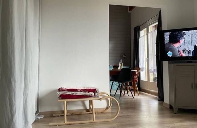 Évasion Montagnarde : Charmant Appartement au Pied des Pistes à La Foux D'allos