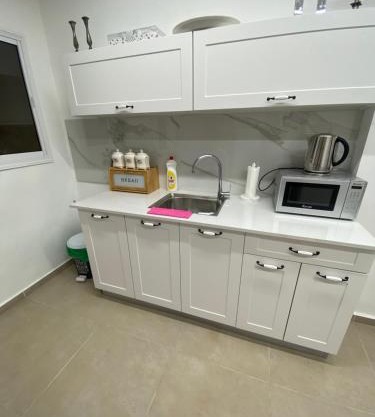 דירת גן קרוב לים