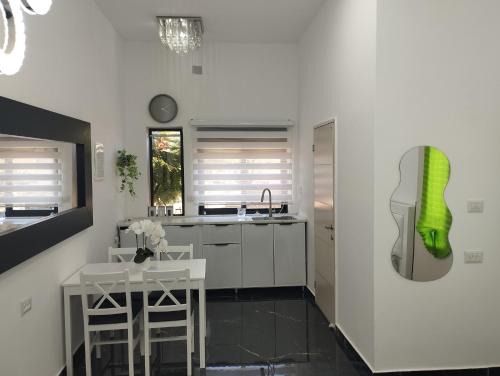 פנינה בבקעה