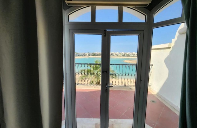 شالية درة العروس - سانتانا