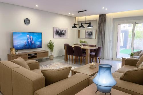 شقة فندقية فاخرة في الشيخ زايد - Zayed Suites A