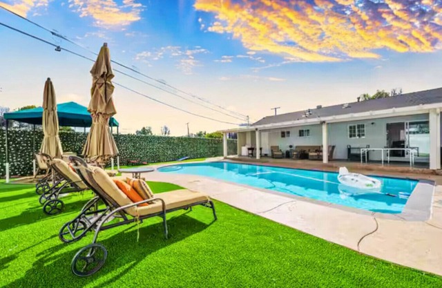 ৎ୭Glamour Home ৎ୭ Pool Games Jacuzzi & more