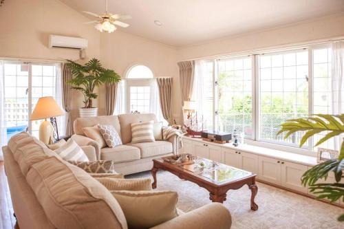 東海岸の美しい海が見える!ラグジュアリーな大豪邸！