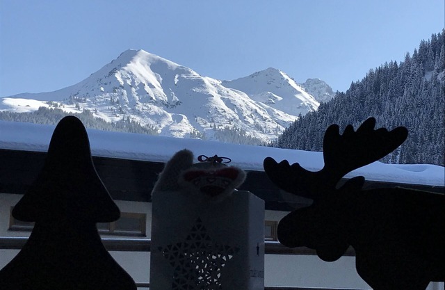 003 Cozy 2-4 person apartment; 100 meters to slopes /lift. indoor pool, sauna