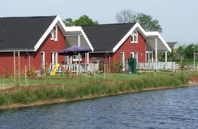 (06) Ferienhaus am See