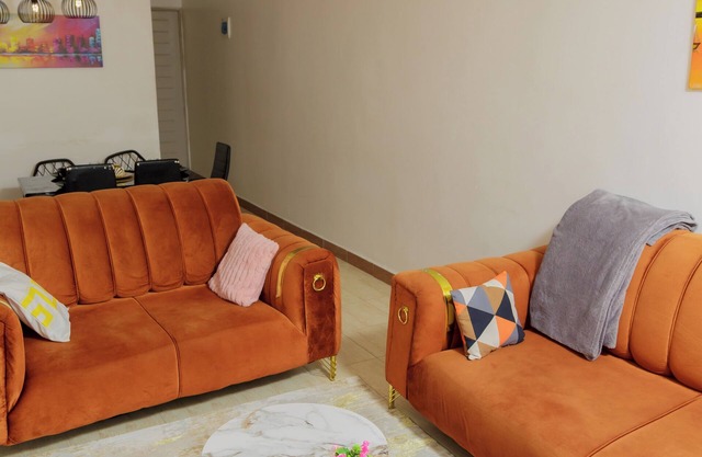 1 and 2 bedroom with free parking in the premises, speedy WiFi and 24/7 security