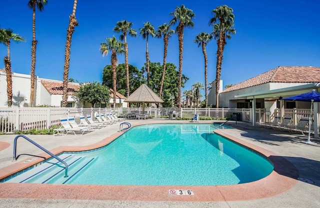 1 bd/1ba condo Palm Desert BNP Paribas Open 3/2 - 3/9 Weekly