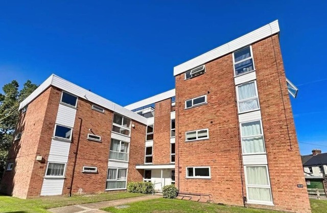 1 Bed Apartment, Sleeps 2, Free Parking, Tv