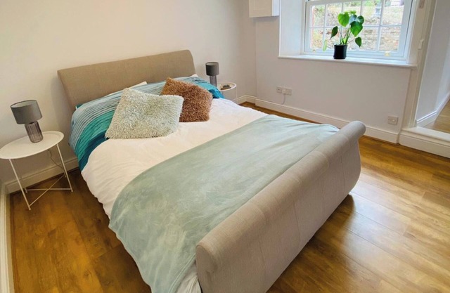 1 bed-Sleeps 4-Garden-Near Snetterton Circuit