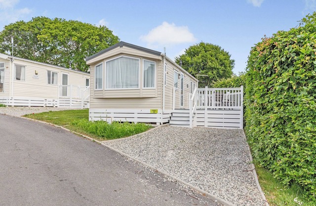 1 bedroom accommodation in Nr St Austell