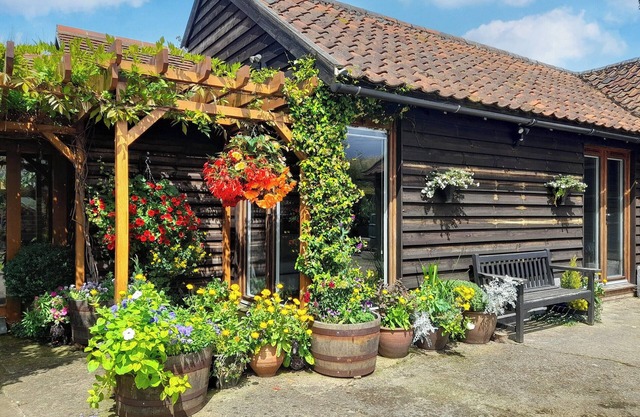 1 bedroom accommodation in Sudbury