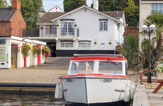1 bedroom accommodation in Horning, near Norwich