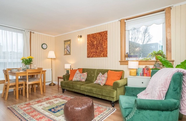 1 Bedroom Beachside Apartment Edinburgh | Pass the Keys