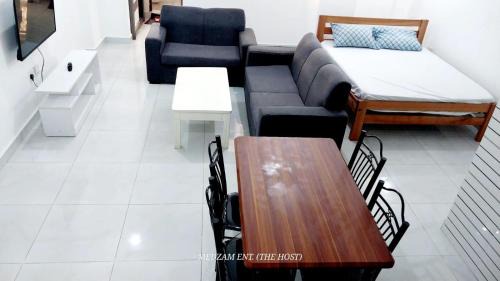 1 bedroom with 2 beds apt 217 Kisimani Heights, Msa