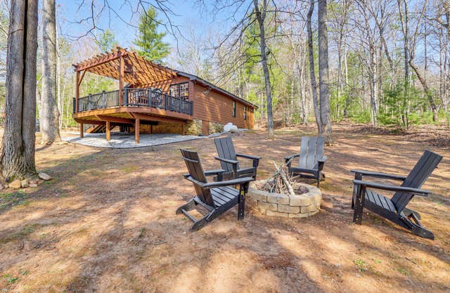 1 Mi to Nottely Lake: Home w/Furnished Deck!