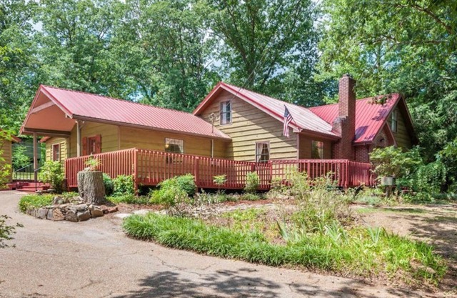 10 guests Fairyland House 90-Second Cloudland Canyon Park 30 mins to Chattanooga