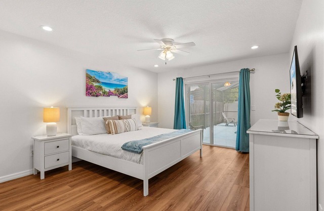 10 Minutes to Disney! 3BD Villa with Pool and Game Room