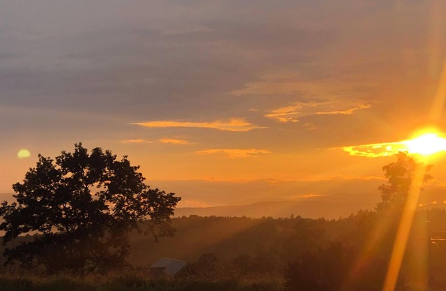 100 Acres of Privacy & 50-Mile Views