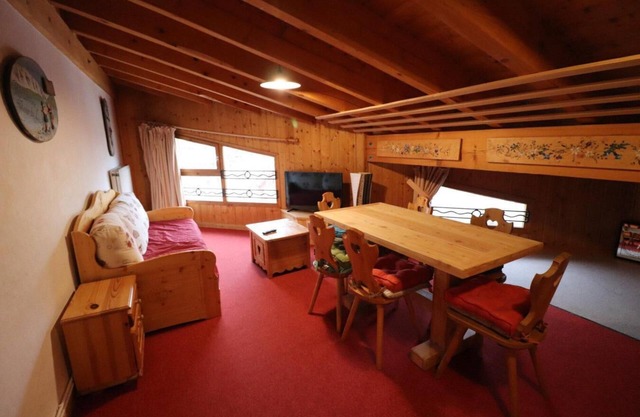 100m from resort center, 4th floor, sauna, tv, 60m², Tignes